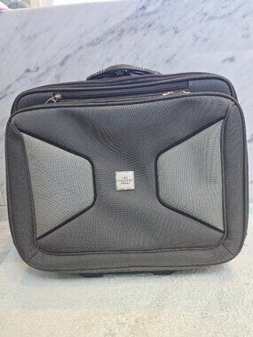 Sharper Image Wheeled Case Black/Grey + Bonus removable computer bag.